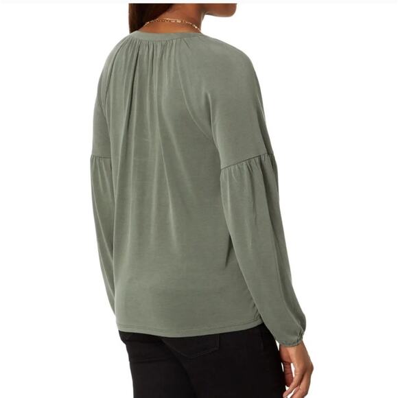 Lucky Brand Soft Green Longsleeve Notched Neck Sandwash Top XL Peasant Prairie‎ - Picture 2 of 16